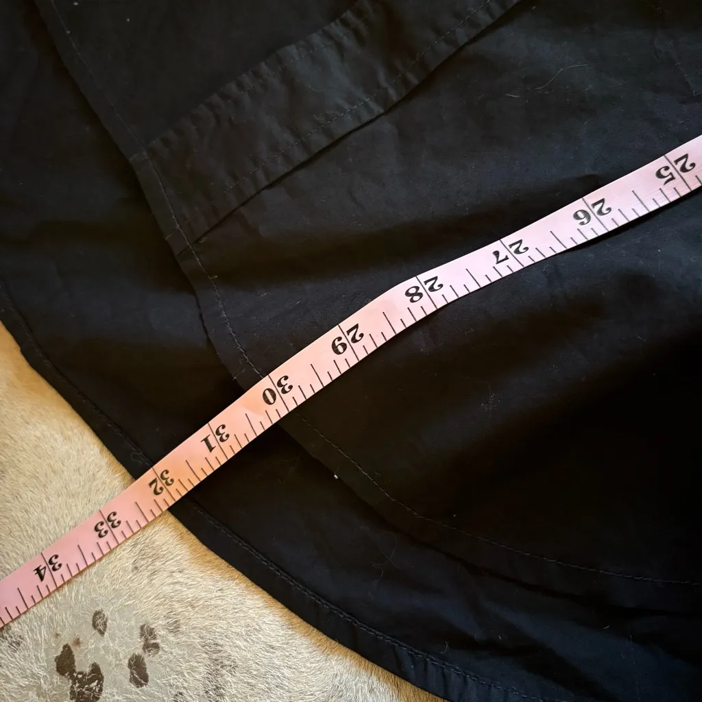 CITIZENS OF HUMANITY Kayla Button Down Short In Black Cotton Poplin Size Large - Image 11