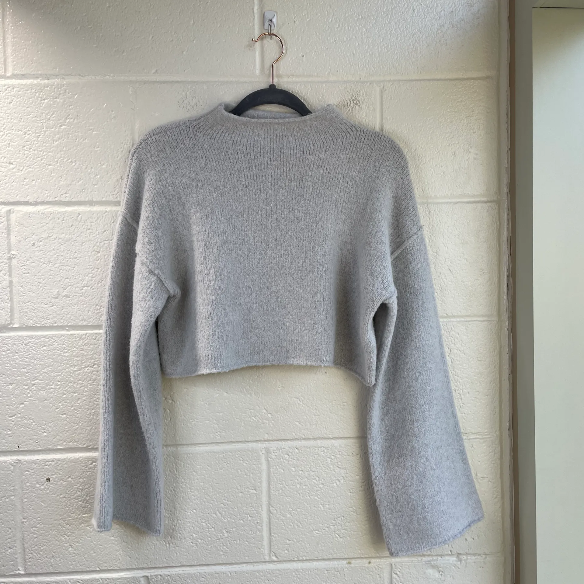 Lost in A Forest Sweater Heather Light Gray Cropped Mock Neck XS - Image 4
