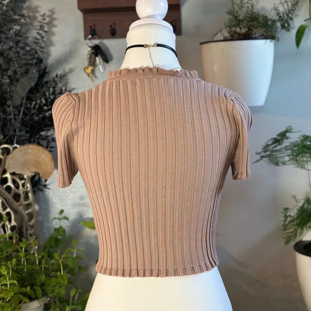 Love Tree Ribbed Short Sleeve Ruffle Crop Top | Size L - Image 2