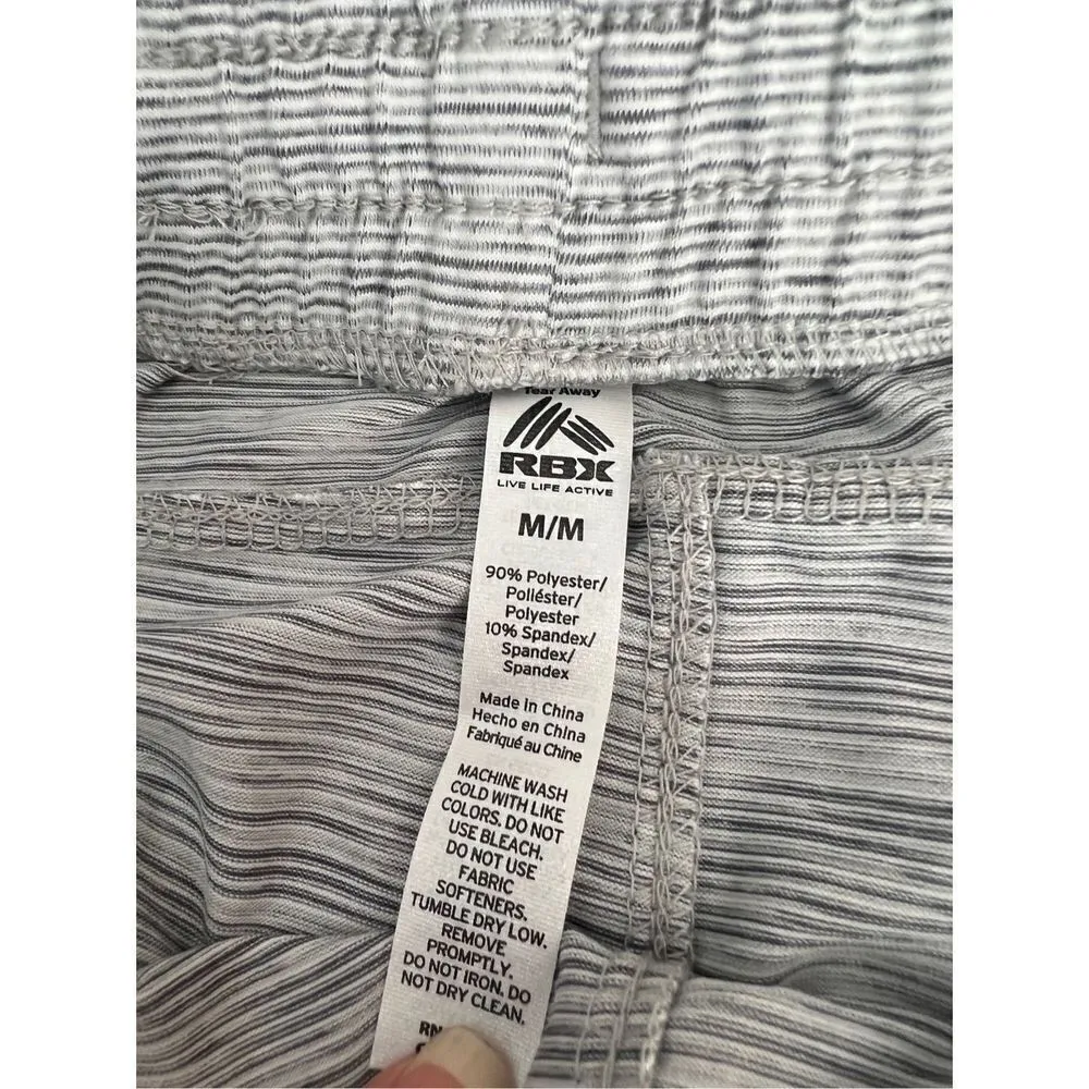 Reebok On The Fly Short Size Medium - Image 10