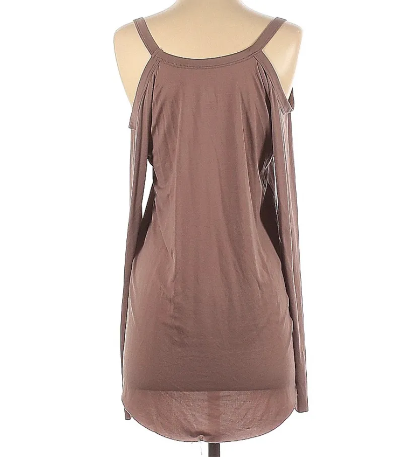 MetoWe cold shoulder top - Image 2