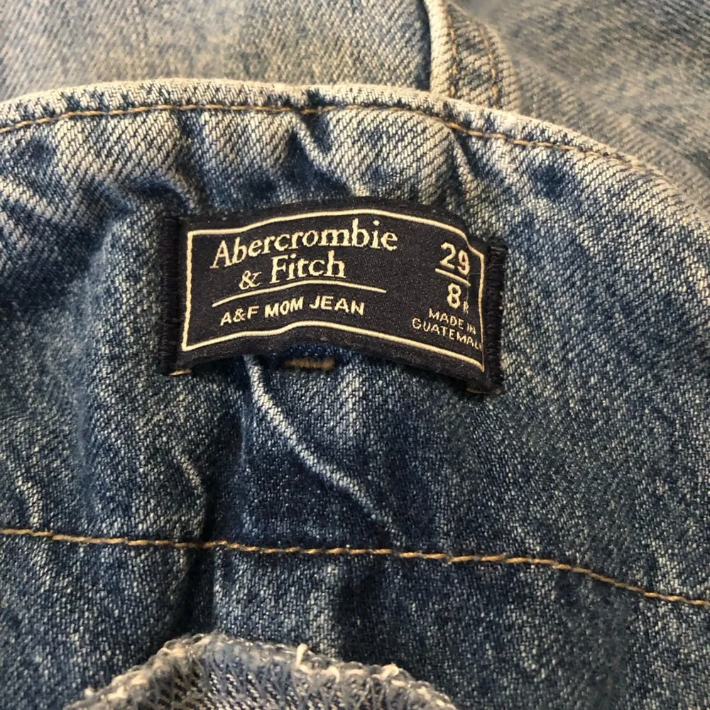 ABERCROMBIE & FITCH Paperbag High Rise Mom Jeans Size 29 - Image 6