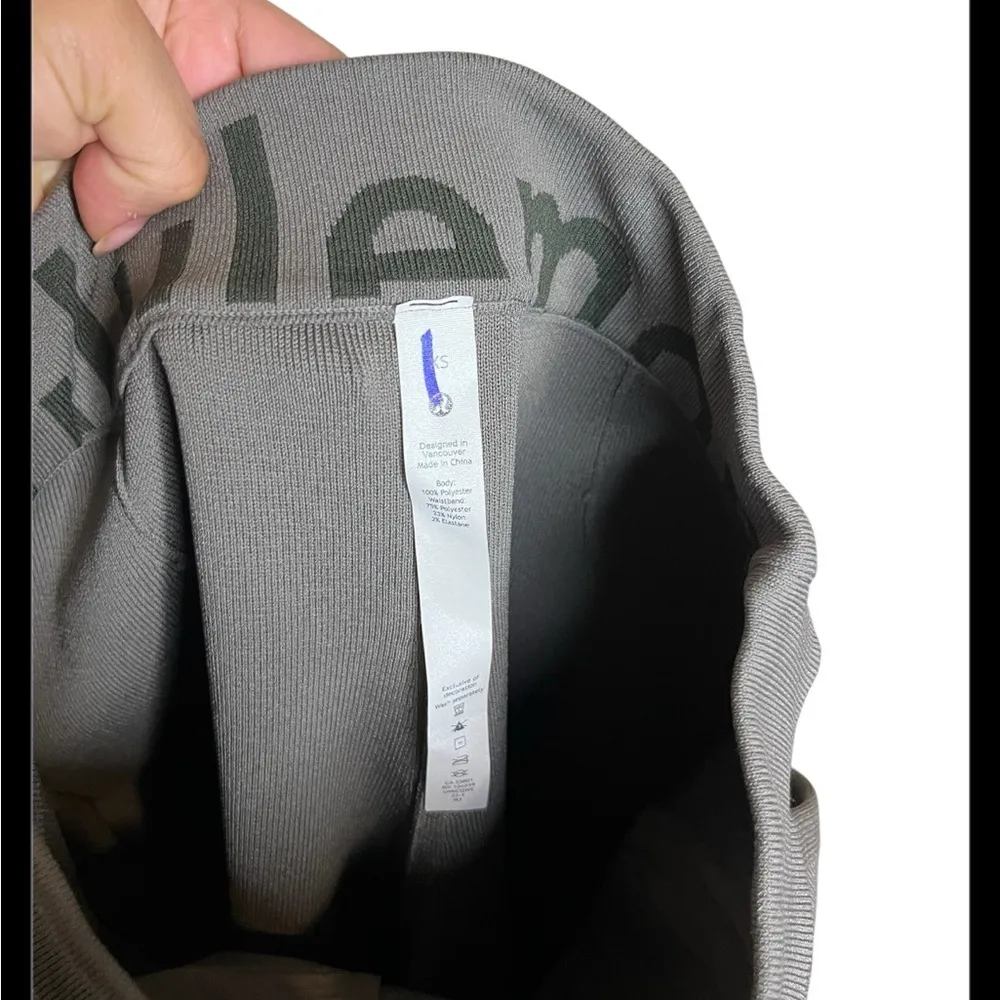 Lululemon Relaxed-Fit HR Knot Cropped Pants 24" color Nomad size XS - Image 10