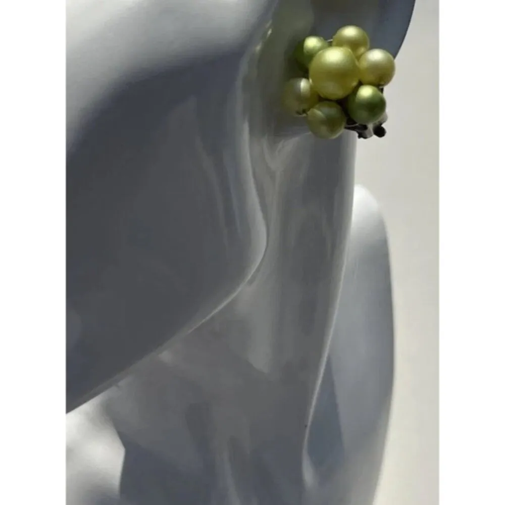 Vintage Clip On Earrings Cluster Green Leaves Round Beaded Hong Kong Soft 1" - Image 5