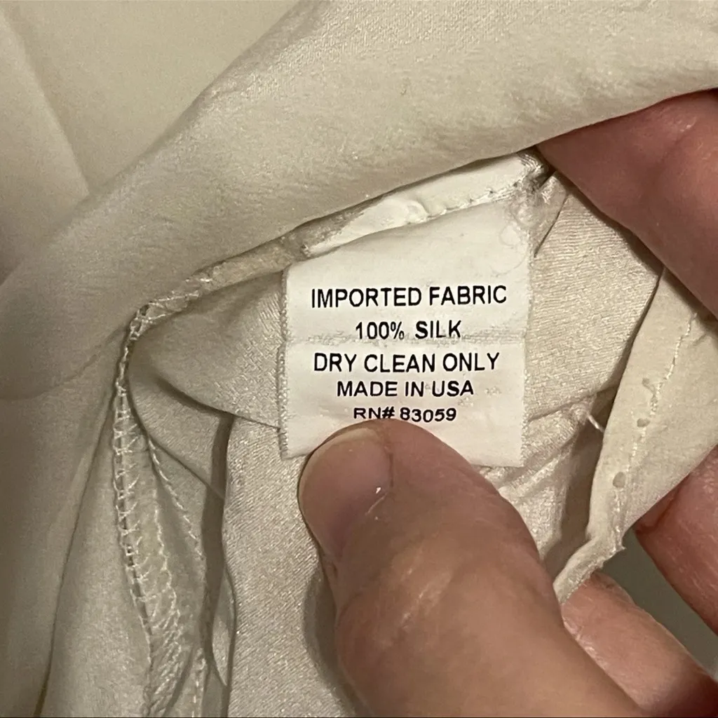 Drew Women Elegant White/Cream Sleeveless Silk Top Medium Cowl Neck - Image 3