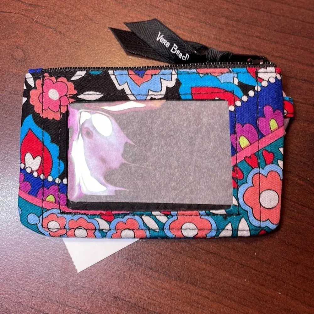 Vera Bradley  zip id case‎ - Image 2