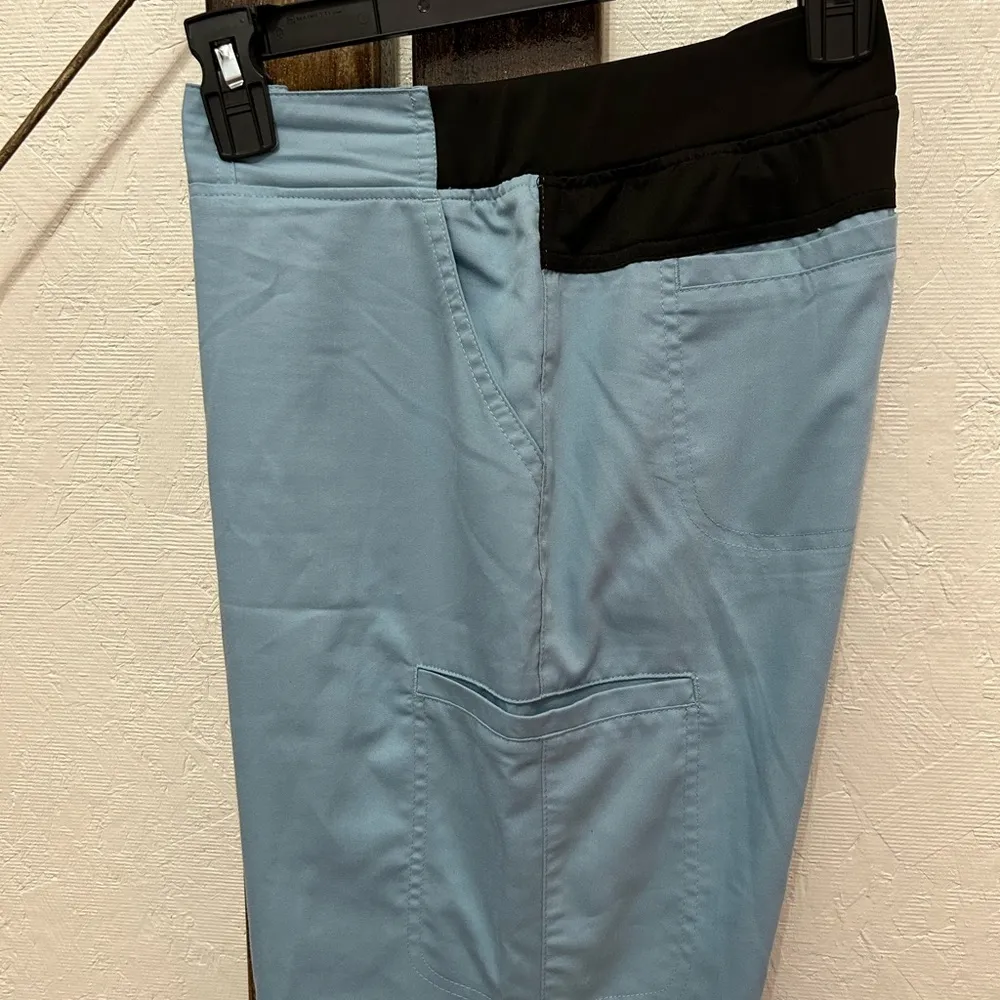 Grey’s Anatomy Mia mid-rise scrub pants in blue - Image 3