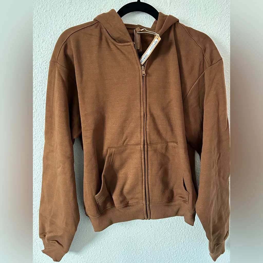 Skims classic fleece 2 piece set hoodie and pants bison sz small Nwt - Image 8