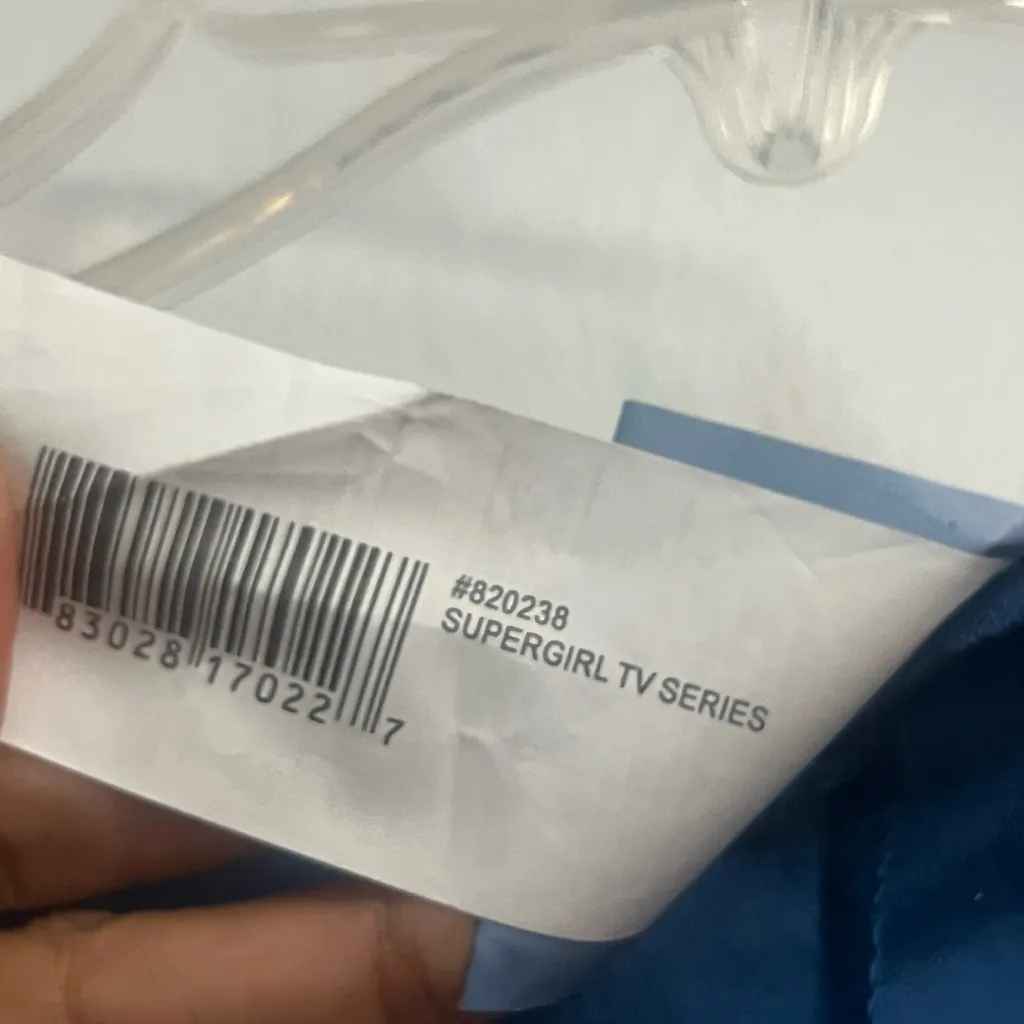 Rubies HALLOWEEN SUPERGIRL womens costume Large blue red dress cosplay - Image 11