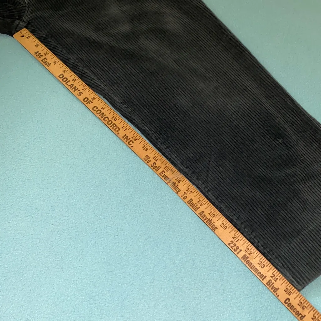 YACHENG corduroy high rise wide leg forest green button zipper closure size 34 - Image 10