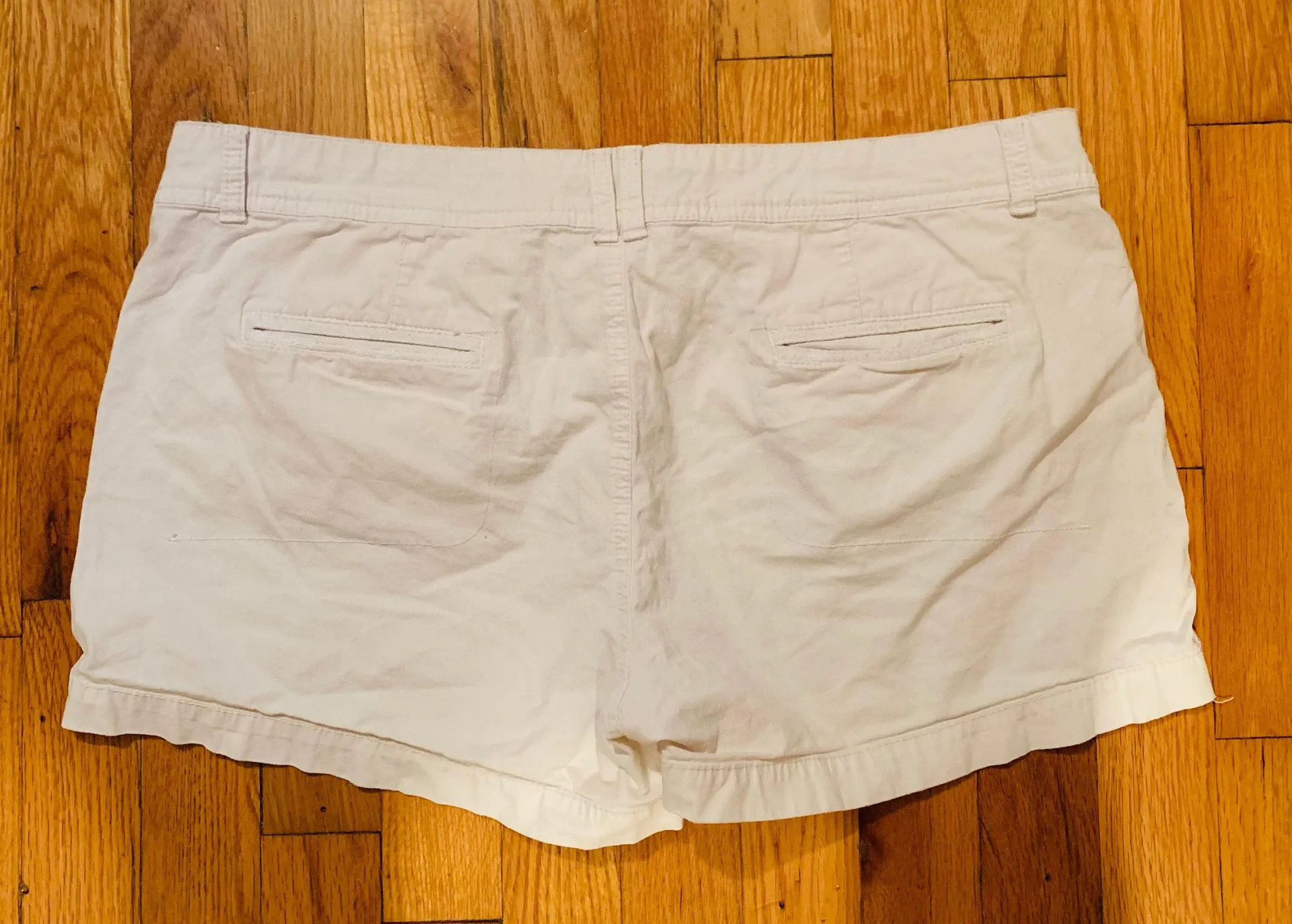 White Shorts - Image 2