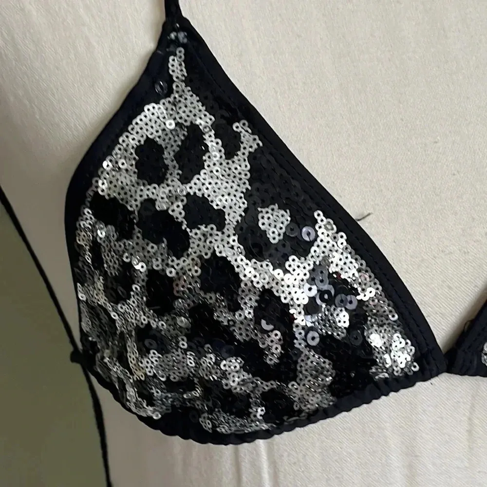Apollo black/ silver leopard print triangle bikini top - Image 2