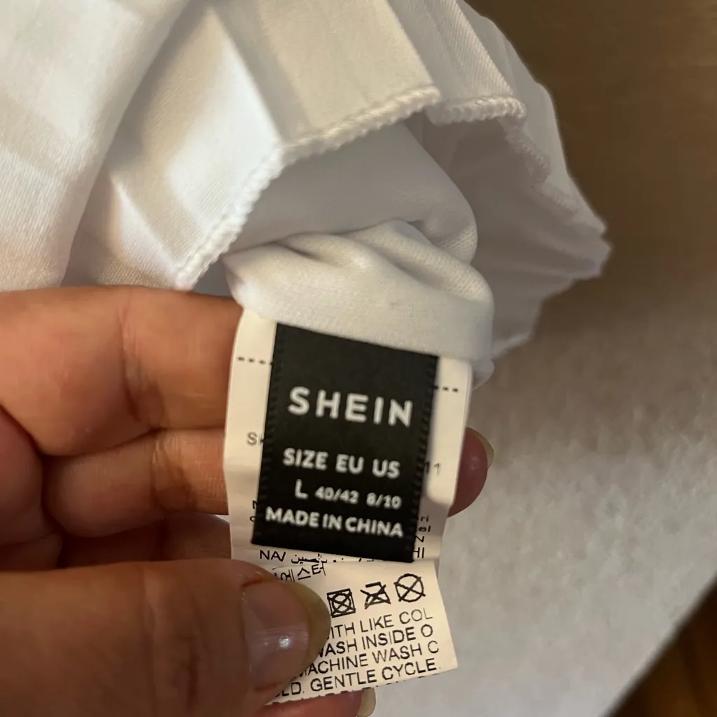 Shein White Pleated Sleeveless Blouse Size Large | Basic Versatile Top - Image 4