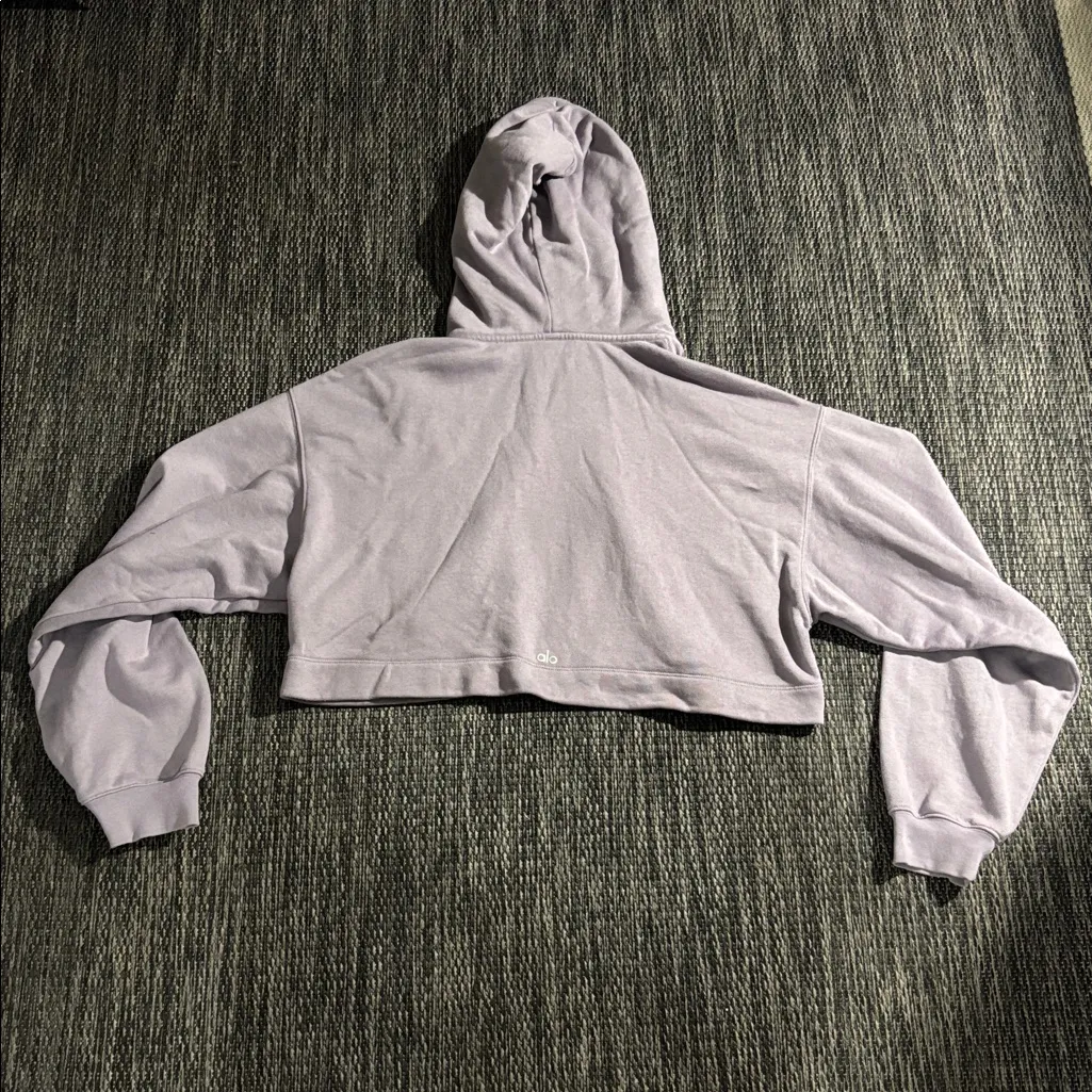 Alo yoga bae hoodie - Image 2