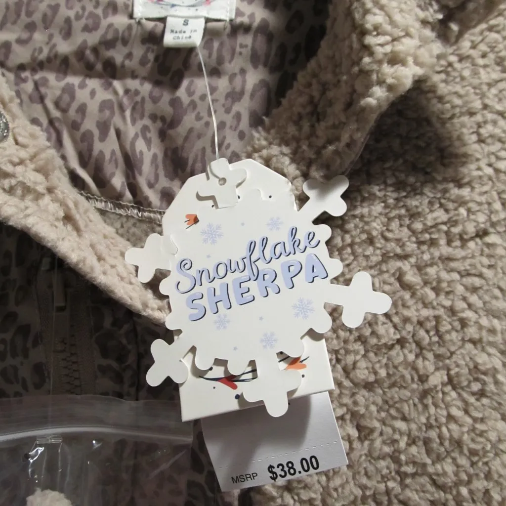 Hippie Rose Juniors' Snowflake Sherpa Snap-Front Jacket S & Sherpa Claw Clip NEW - Image 5
