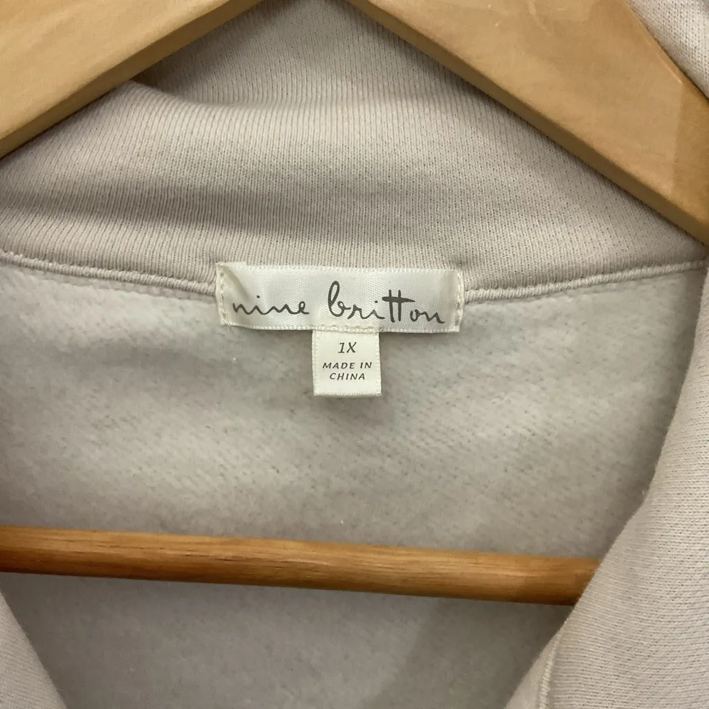 Nine Britton Women's Cream Zip-Up Sweater - Image 3