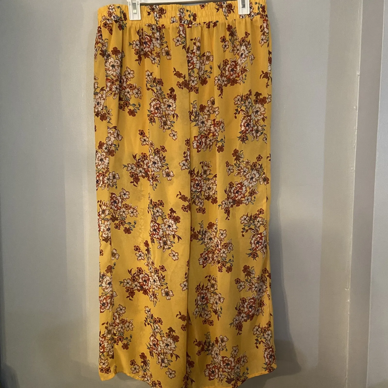 Torrid Womens 0, XXL Pull On Pants Yellow Chiffon Floral Wide Leg Flowy - Image 3