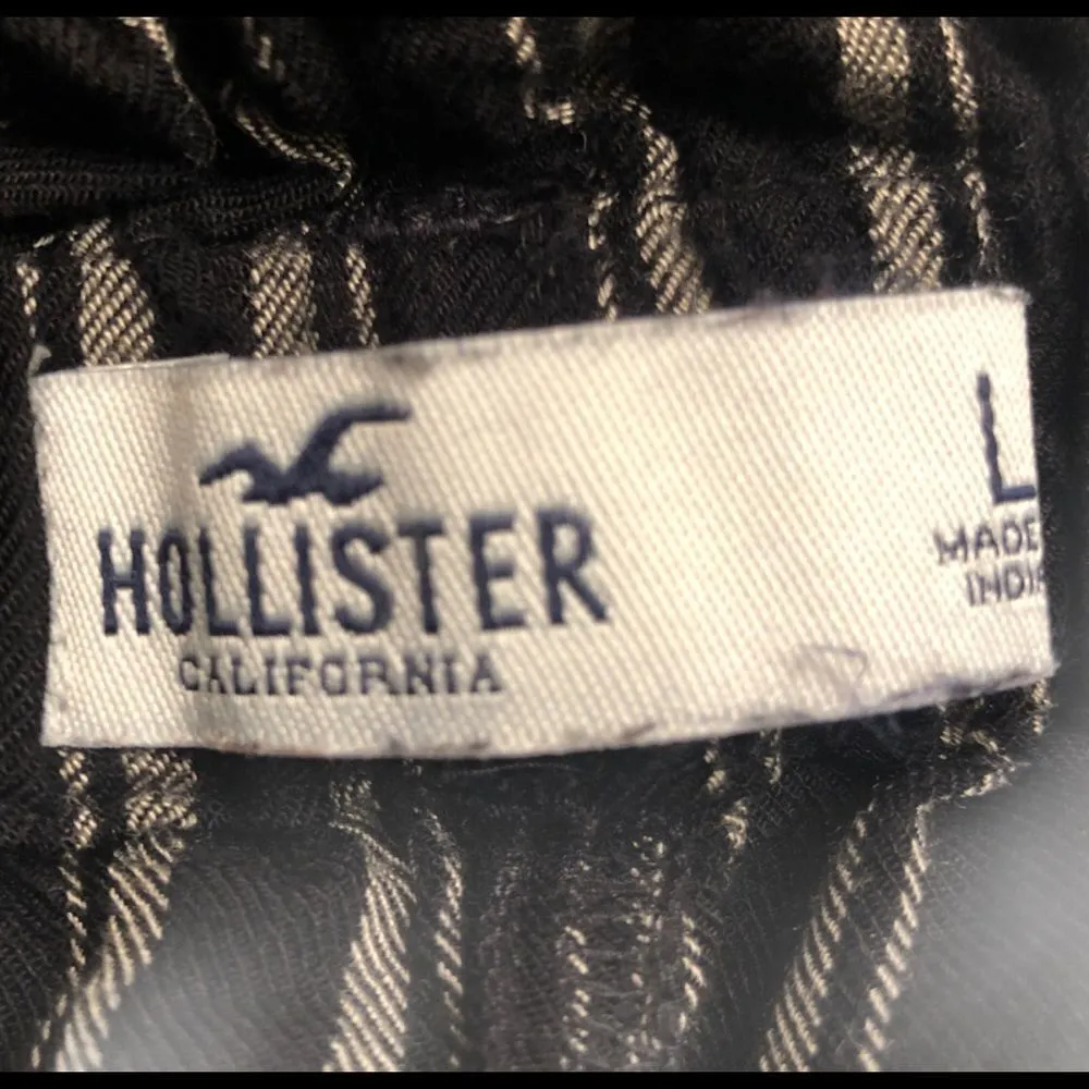 Hollister Ultra High Waist Paper Bag Short - Image 5