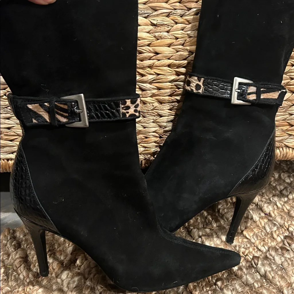 Max de Carlo Italian Suede Black Cheetah Calfskin CROC Accent Heeled Boots 1675 Size 8.5 - Image 8