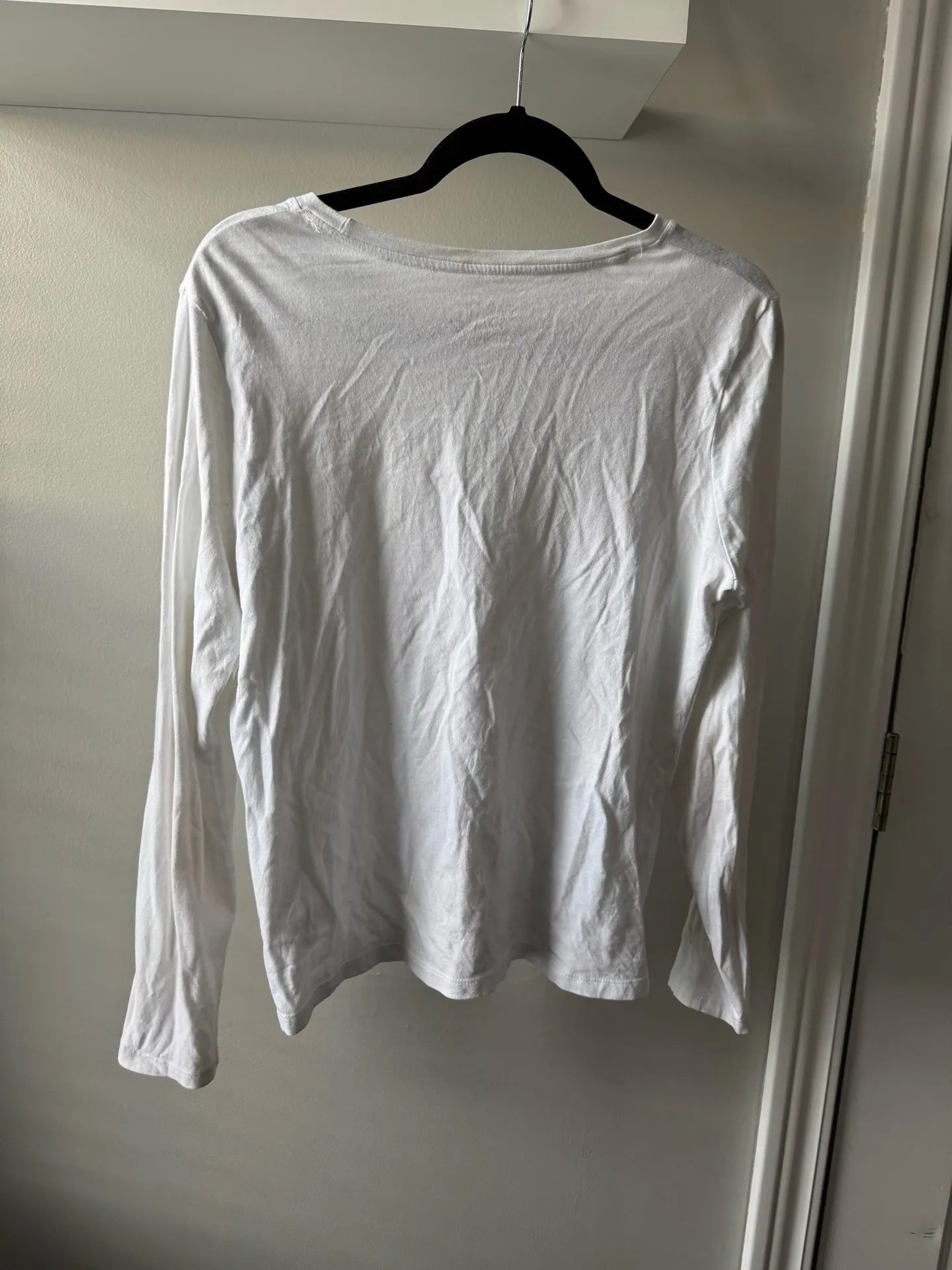 Basic White Long Sleeve - Image 2