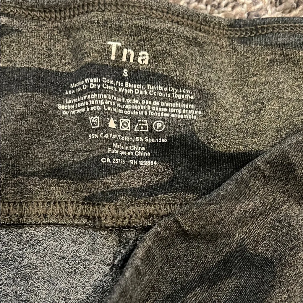 TNA Olive Camouflage Leggings Black - Image 2