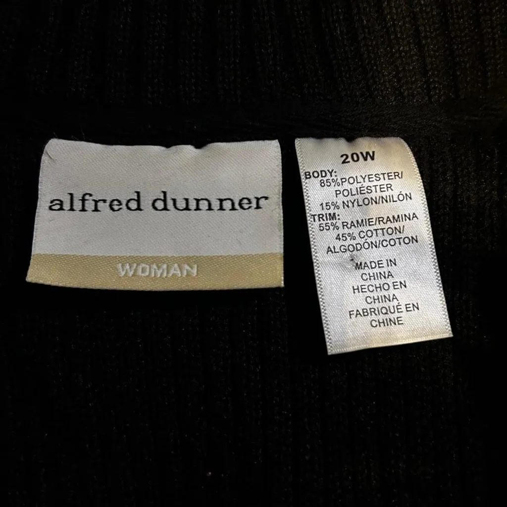 Alfred Dunner Black Vest with Embroidered Snowflakes Women’s Size 20W - Image 5