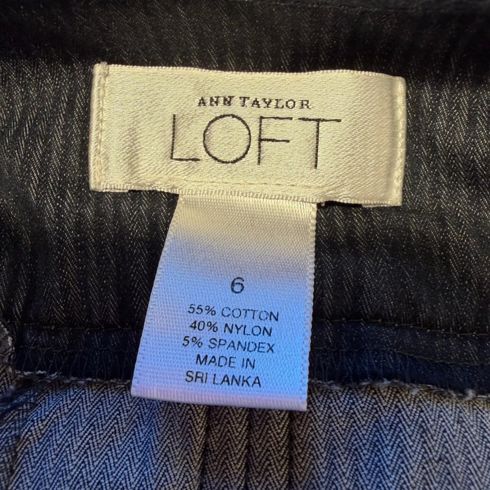 Ann Taylor LOFT Size 6 Denim Pleated Knee Length Skirt Blue Pinstripe - Image 8