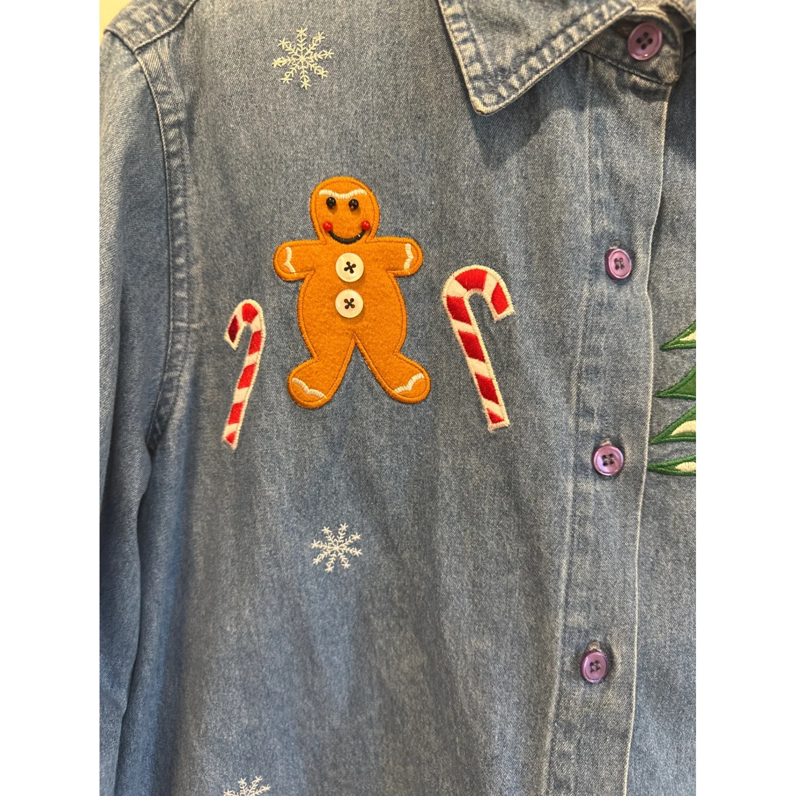 Lemon Grass Studio Denim Christmas Embroider Gingerbread Shirt VTG cottage core - Image 2
