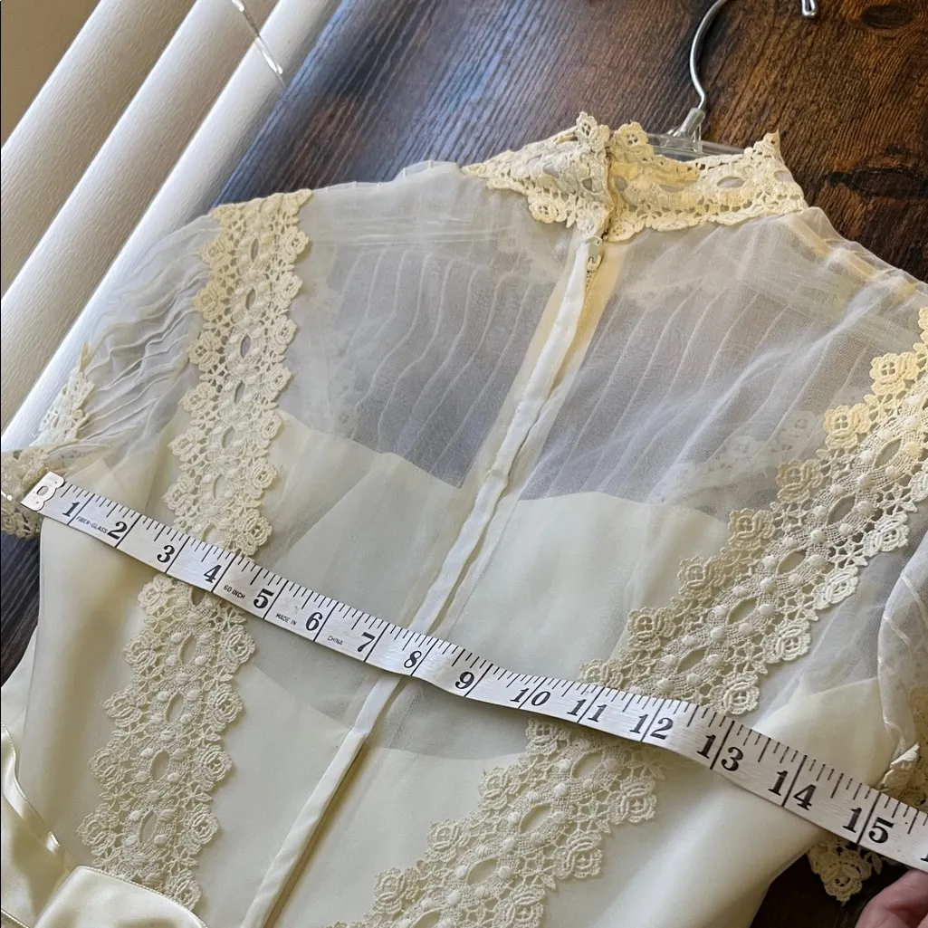 Vintage 1940s Ivory Organza Wedding Dress Appliqué Lace Antique Wedding - Image 14