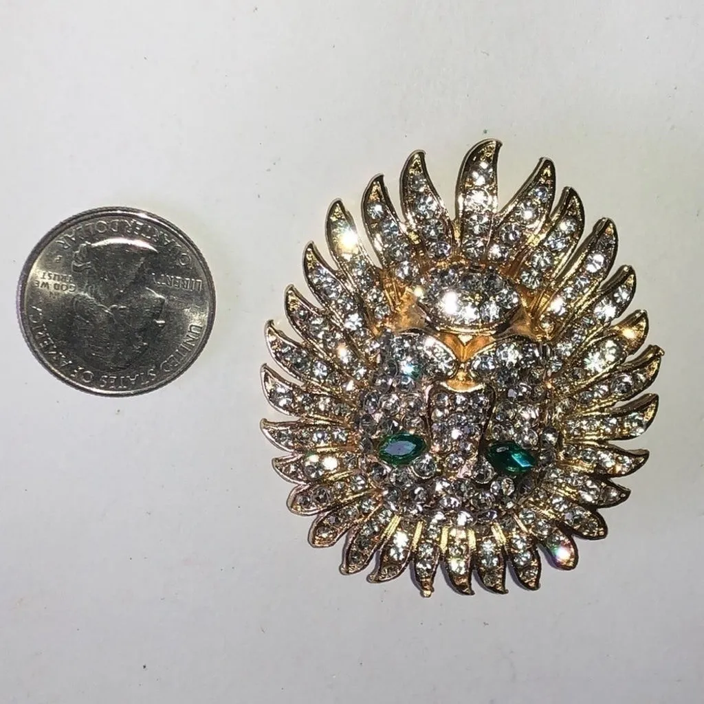 Gold Tone CZ Rhinestones & Green Rhinestone Eyes Lions Head Brooch Shoulder Pin - Image 8