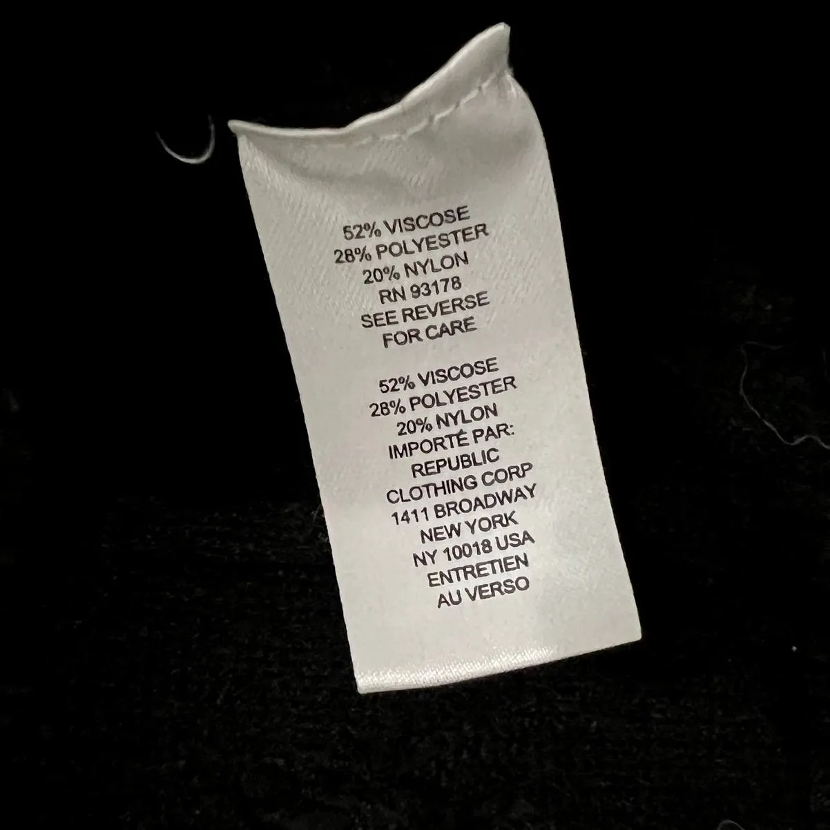 T Tahari Black Fringe Cable Knit Round Neck Sweater Size S Ribbed Cuffs Hem - Image 3