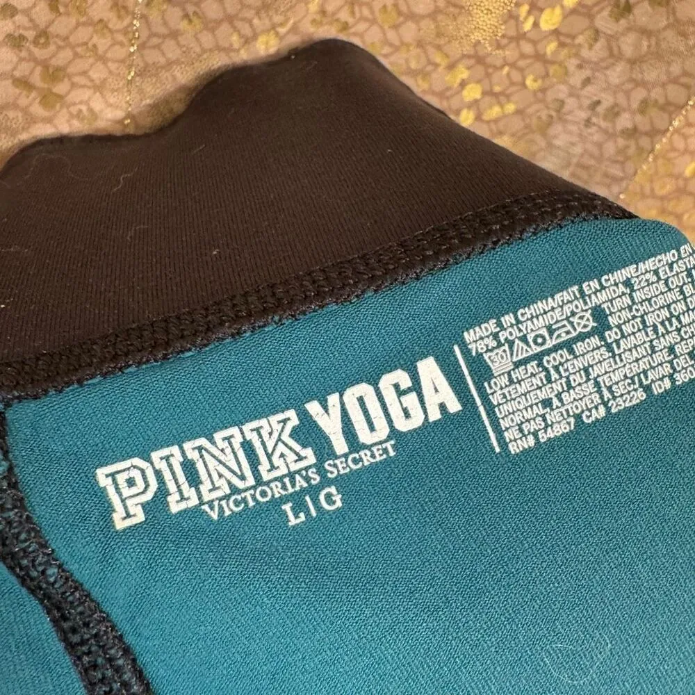 PINK Victorias Secret Teal Black Aztec Yoga Athletic Capri Leggings Large - Image 3