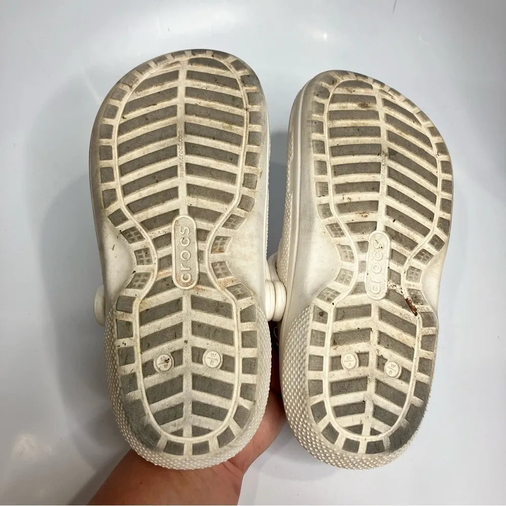 Crocs lined‎ clogs originals size 6 white - Image 7