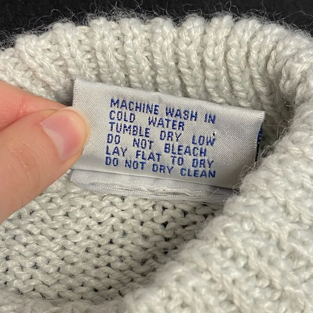 Vintage 80’s padded knit sweater Size M - Image 4