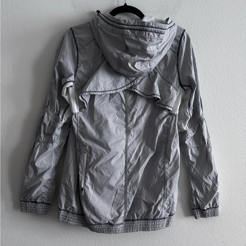 Lululemon Willpower Pullover Jacket 8 Grey White Striped - Image 6
