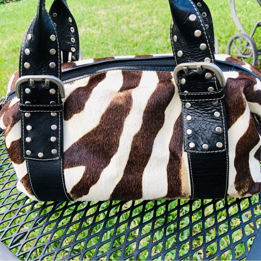 Zebra Hide and Leather Purse White - Image 5