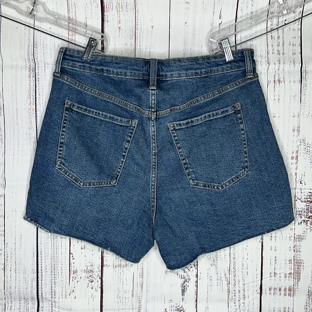 Old Navy NWT 14 Blue Denim Higher High-Rise Sky-Hi A-Line Button-Fly Jean Shorts - Image 2