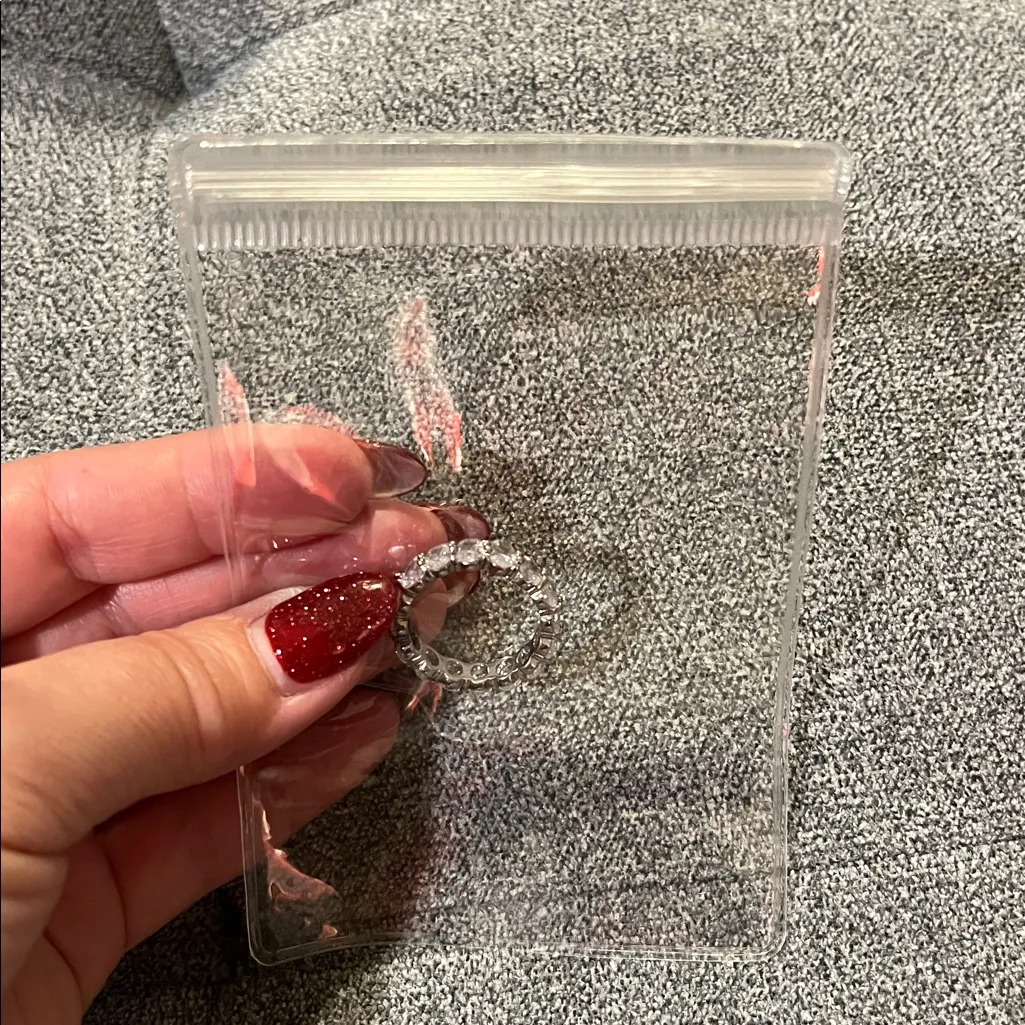 Statement infinity ring Crystal rhinestones size 7.5 - Image 7