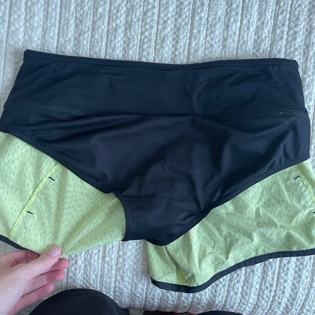 Lululemon Women Run Times Short 4" Dottie Dash Clarity Yellow Black Polka Dot 6 - Image 8