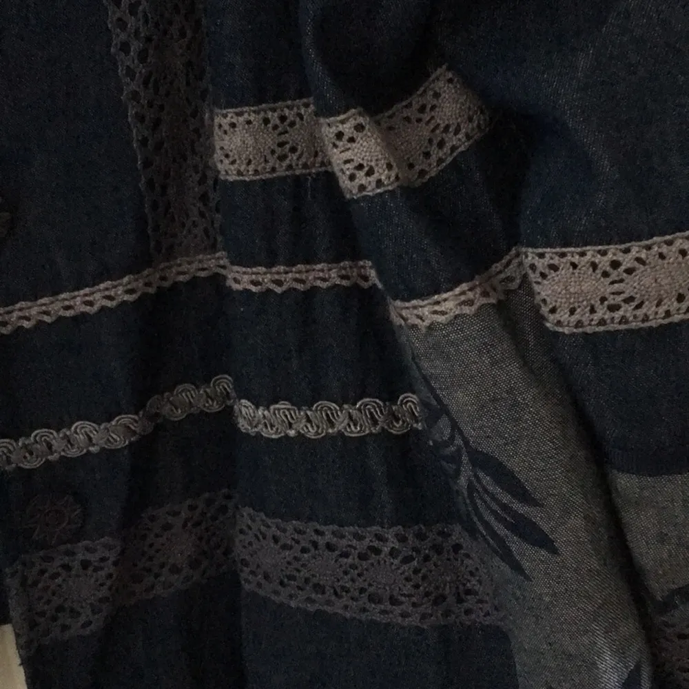 FINAL MARKDOWN Ladies cedar creek trading jacket petite xl Size undefined - Image 4