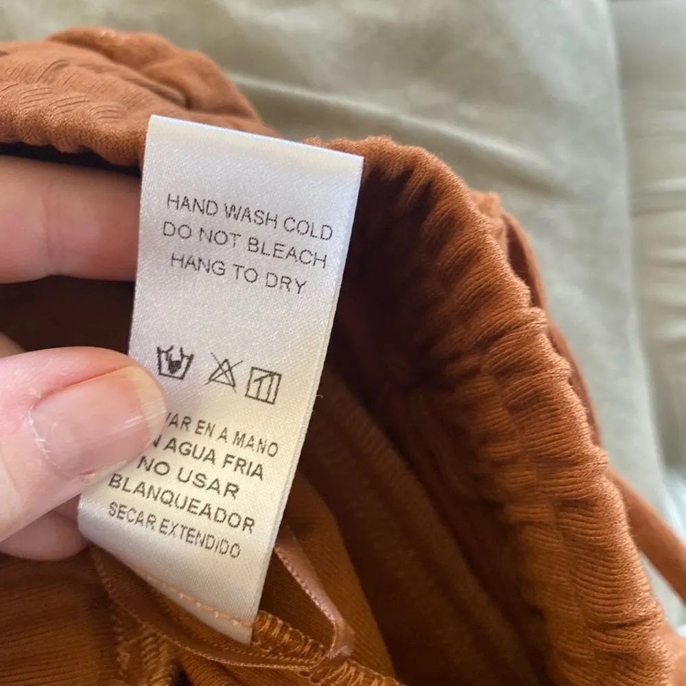 Doe & Rae rust drawstring joggers with pockets size small - Image 5