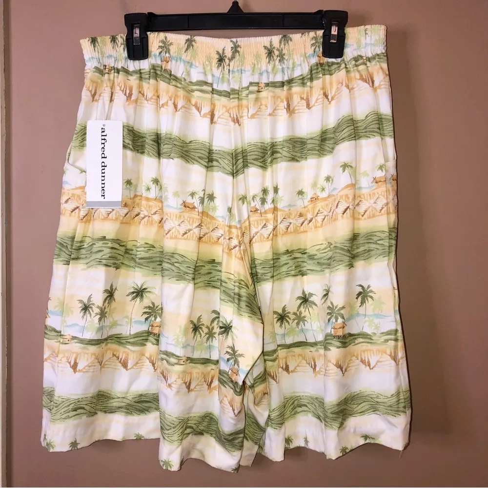 Alfred Dunner‎ Hawaiian Palm Tree Pull On Shorts Green Tan 14 - Image 2
