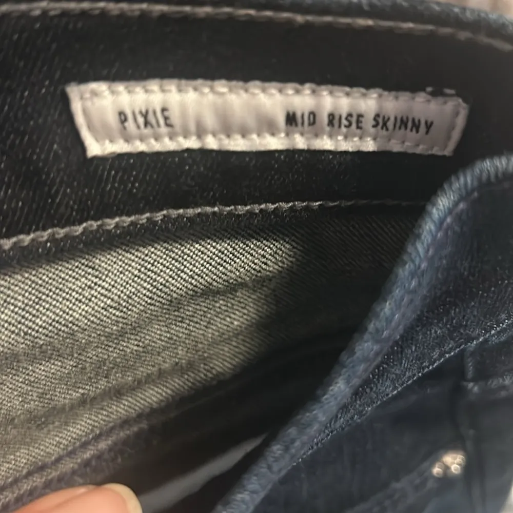 Edwin pixie mid rise skinny jean Size 24 - Image 3