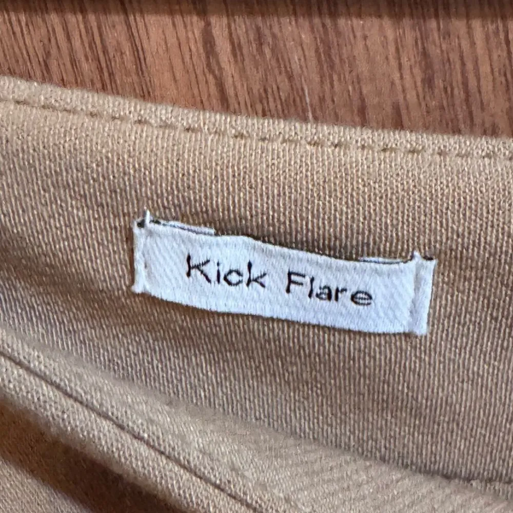 Nine West NWT  Tan kick flare dress pants size 8 - Image 7