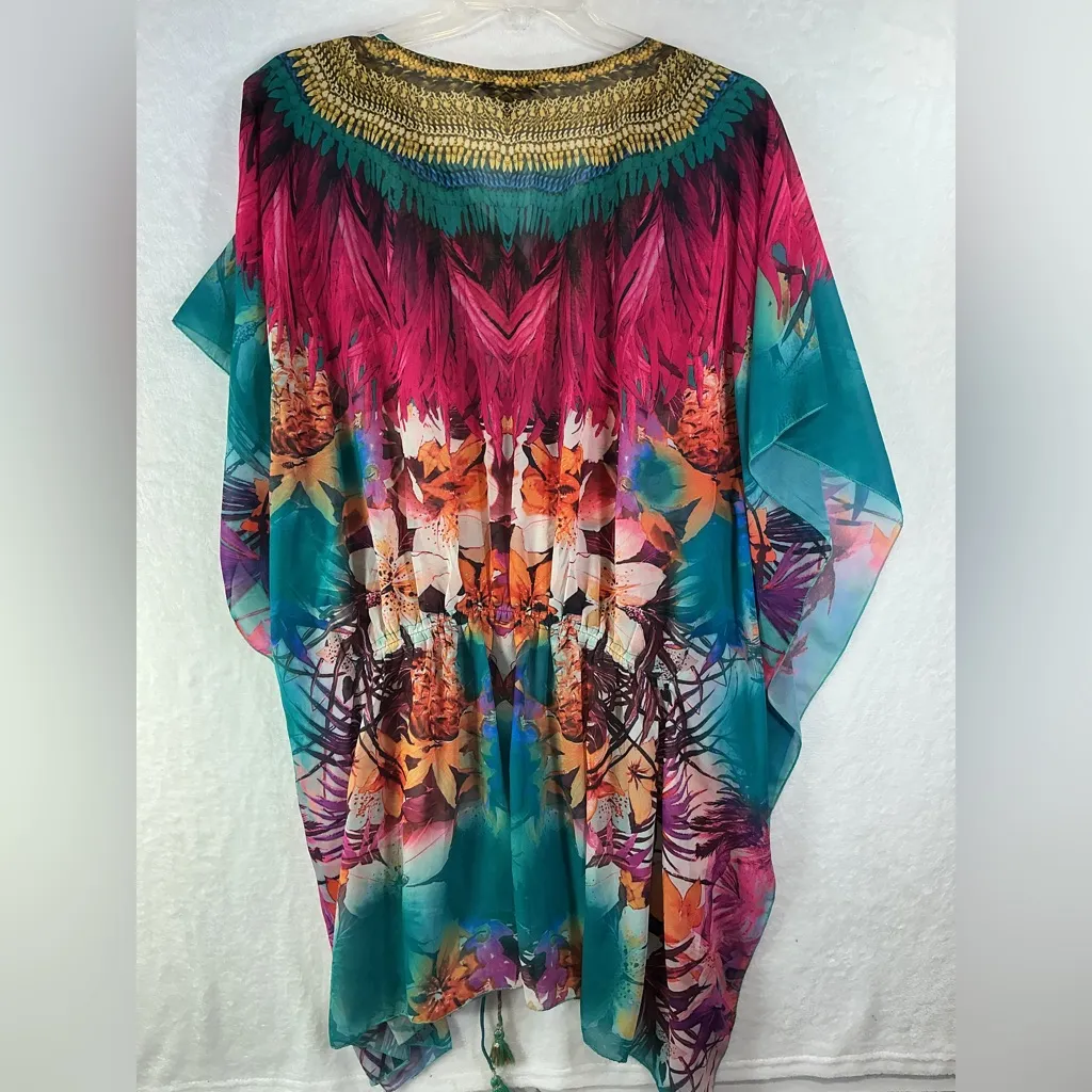 Elegant Floral Women's Tunic in Teal and Pink Size undefined - Image 4