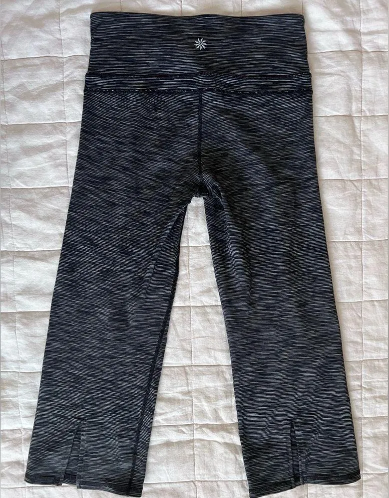 Athleta Energy Power Up Space Dye Grey Athletic Capri Yoga Pants - Small - Image 2