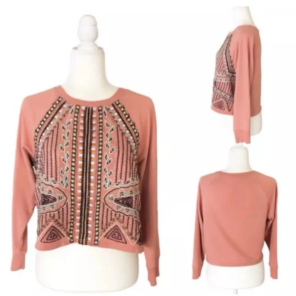 Anthropologie Akemi & Kim coral Long Sleeve Tee with Embroidery, sequin size S - Image 5