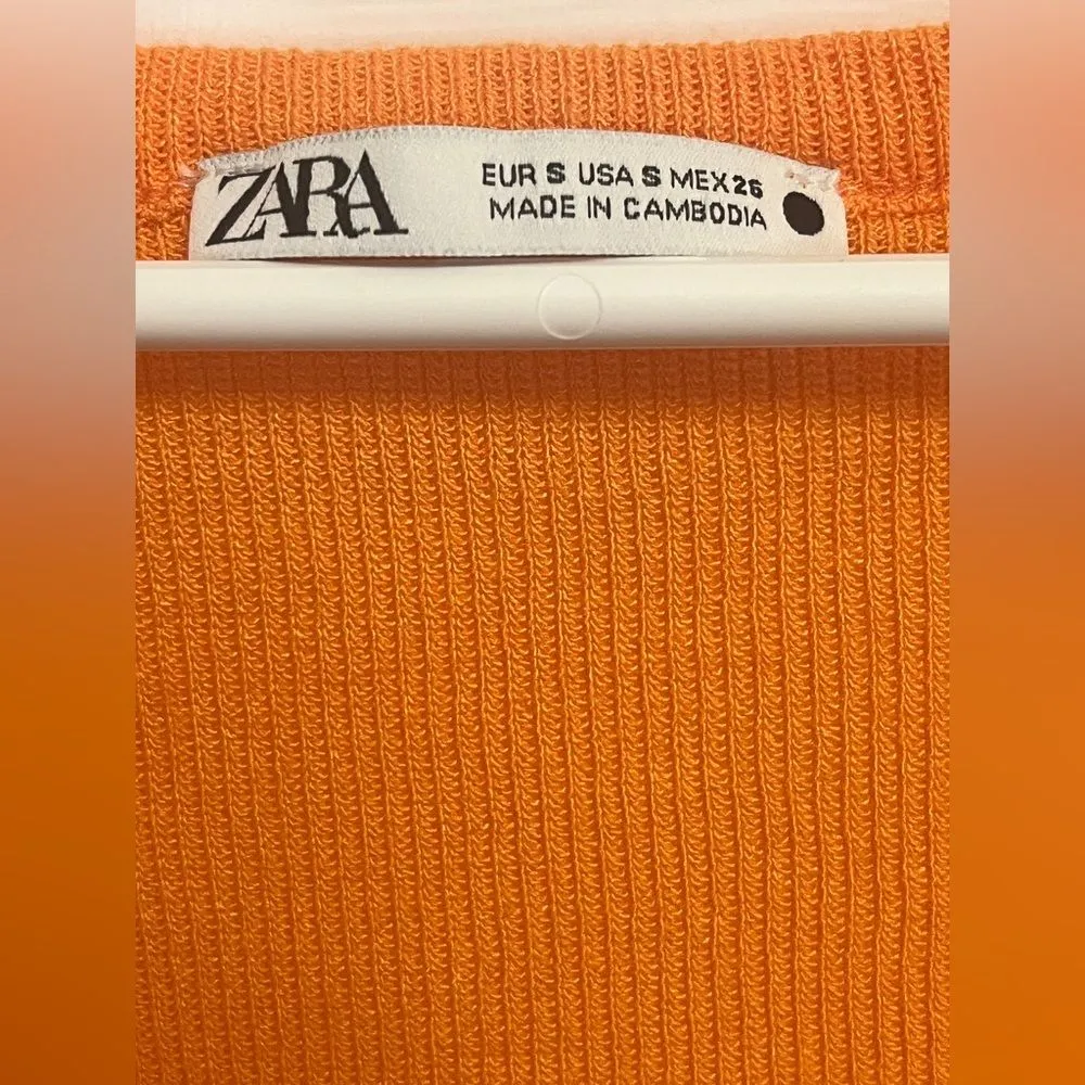 Zara orange ribbed knit cardigan V-neck and button-down front Size S - Image 6
