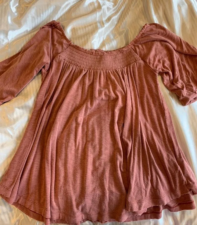 American Eagle Off The Shoulder Shirt  - Image 3