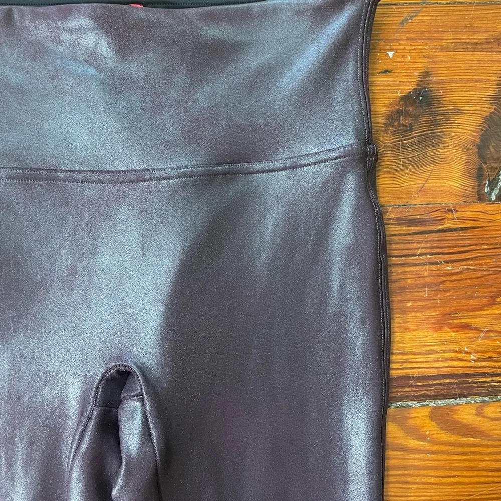 Spanx Faux Leather Sculpting Shaping Smoothing Leggings Wine Burgundy - Sz S - Image 9